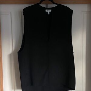 COS Black Sleeveless V-Neck Tank